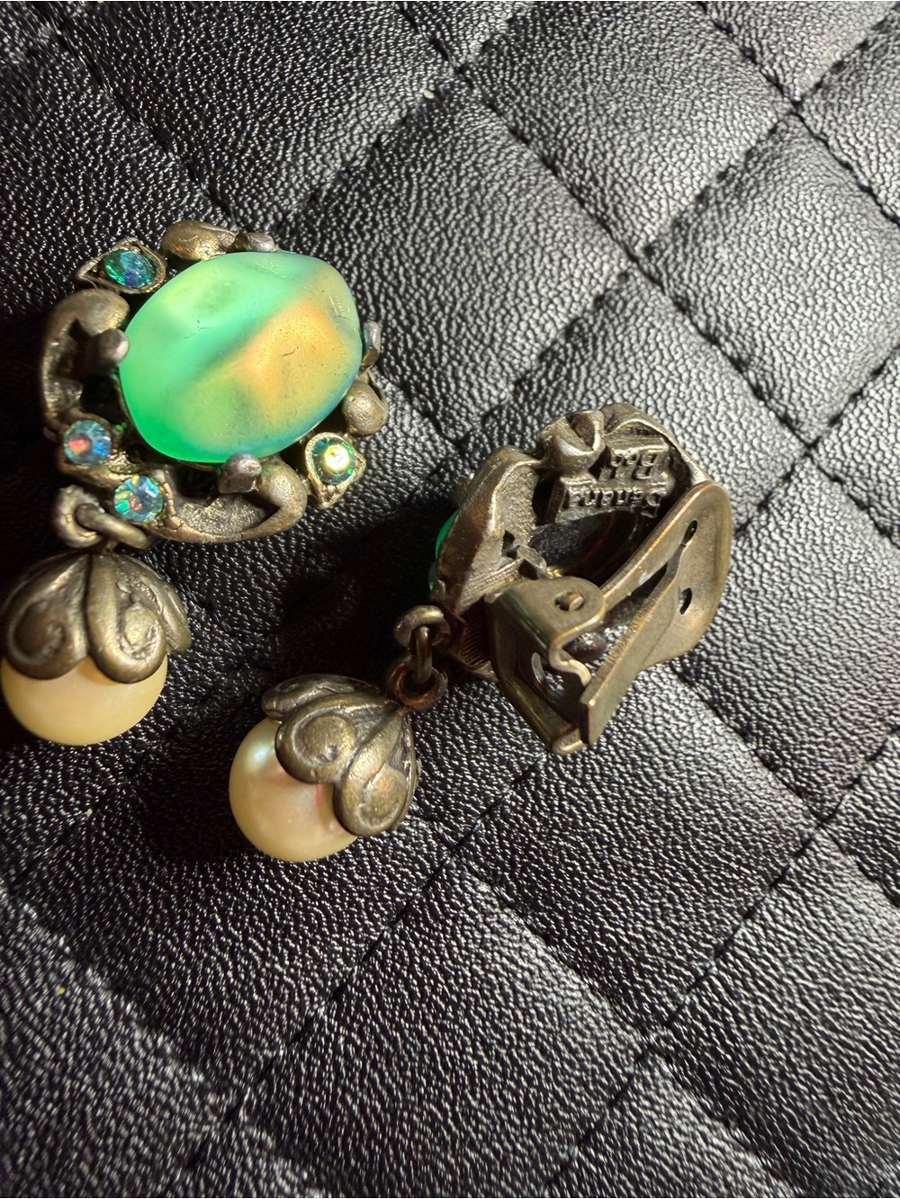Green Glass and Pearl Drop Clip-On Earrings - Vintage